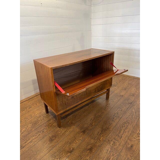 Vintage Dresser Pillow Trunk by Tatra Nabytok, 1970 For Sale - Image 4 of 5