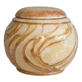 Studio Ceramic Lidded Box with Shino-Inspired Flowing Glaze in Honey, Cream and Iron Red, Germany, 1970s For Sale