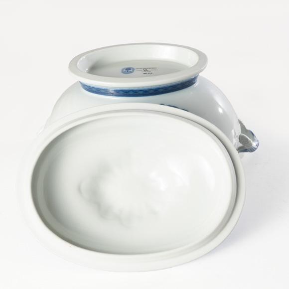 Mottahedeh Historic Charkston Blue Canton Tureen and Underplate For Sale - Image 10 of 11