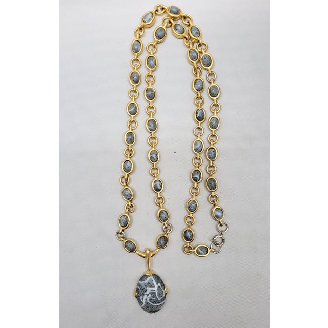 Vintage 1960s Signed Jomaz Goldtone Grey & White Cabochon Necklace For Sale In Philadelphia - Image 6 of 12