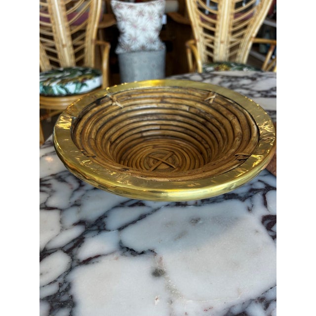 Late 20th Century Italian Pencil Reed Rattan Bowl With Brass Trim, 11 In For Sale - Image 5 of 5