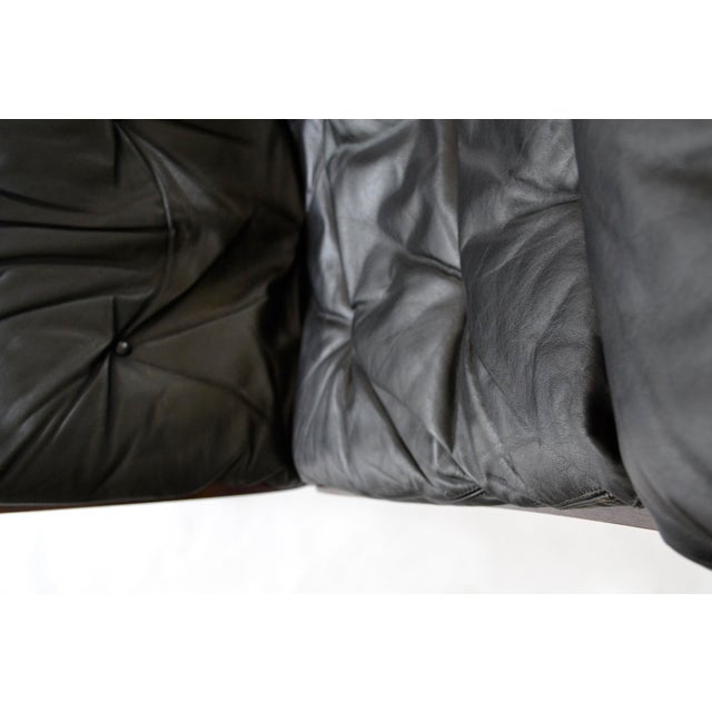 Highback Siesta Chairs and Ottoman in Black Leather and Brown Plywood by Ingmar Relling for Westnofa, 1960s, Set of 3 For Sale - Image 3 of 5