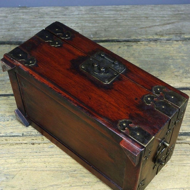 Brown Vintage Rosewood Jewelry Box - Brass Mounted Keepsake Chest For Sale - Image 8 of 9