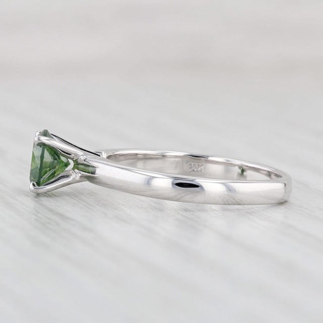 2010s 0.95ct Green Diamond Ring 14k White Gold Size 7 Round Solitaire For Sale - Image 5 of 8