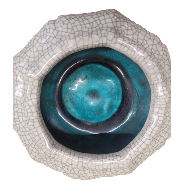 Vintage Chinese Ge-Style Crackle Glaze Bowl W/ Iridescent Turquoise Interior For Sale - Image 4 of 6