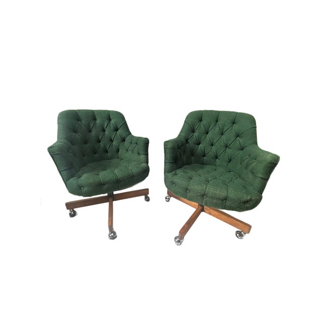 Original Vintage Jack Cartwright Swiveling chairs in excellent condition great for any occasion On casters for convenience...