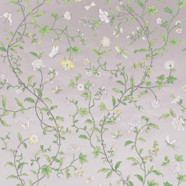 Schumacher Sample - Schumacher Floraison Wallpaper in Citron Shimmer For Sale - Image 4 of 4