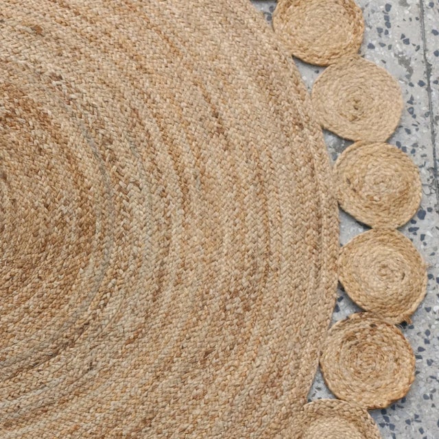 Handwoven Natural Jute Round Braided Area Rug With Scalloped Medallion Border For Sale - Image 9 of 12