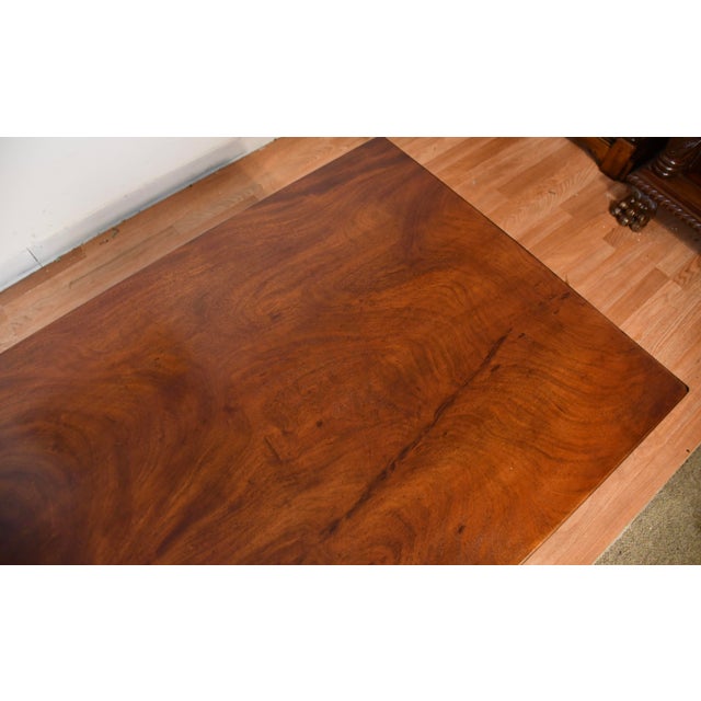 1860s Antique Federal Flame Mahogany Drop-Leaf Table / Sofa Table For Sale - Image 4 of 18