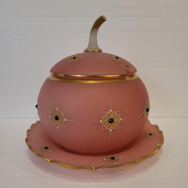 Baccarat Napoleon III Pumpkin-Shaped Pink Opaline Glass Punch Bowl from Baccarat, France, 1890s For Sale - Image 4 of 18