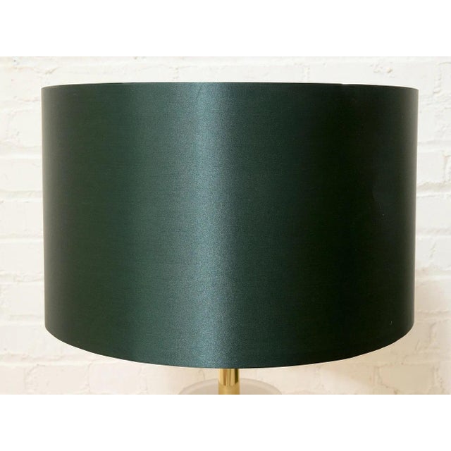 Mid-Century Modern Vintage Hollywood Regency Lucite and Brass Floor Lamp With Built-in Table For Sale - Image 3 of 8