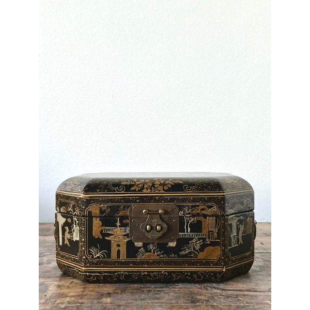 Chinoiserie Vintage Asian Lacquered Chinoiserie Sewing Box For Sale - Image 3 of 12