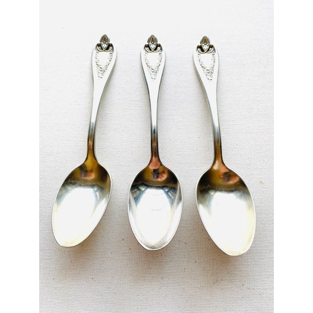 1940s 1940's Rogers Bros Silver Plate "Old Colony" Pattern Tea Spoons- Set of 3 For Sale - Image 5 of 5