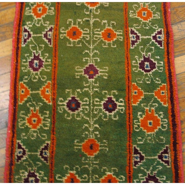 Indian 1930s Green Geometric Tribal Hand Knotted Antique Indian Agra Rug 1'10" X 10'9" Wool Carpet For Sale - Image 3 of 5