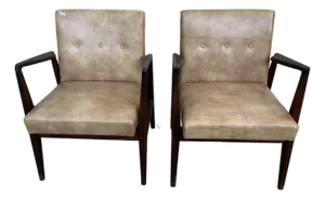 Walnut Armchairs - Jens Risom Design - Original Naugahyde, Labeled, 1960s