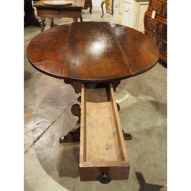 Antique Walnut Drop Leaf Table From Tuscany, Italy, Early 19th Century For Sale - Image 11 of 18