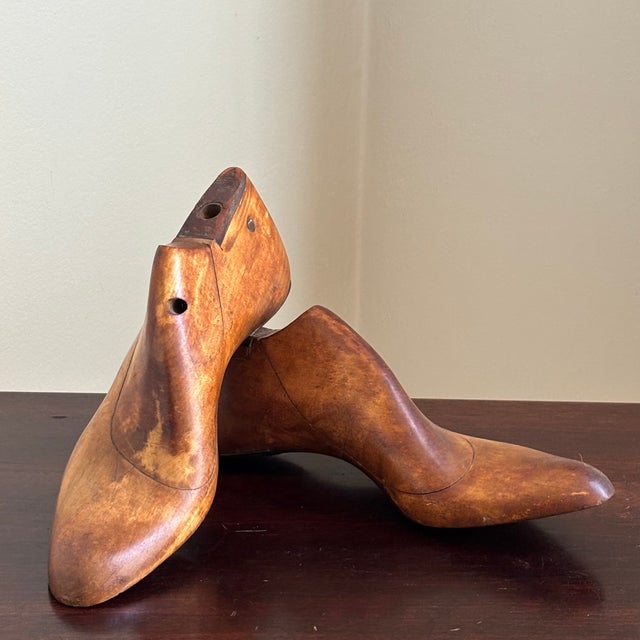 Circa 1900 Wooden Cobbler's Shoe Lasts -- A Pair For Sale - Image 18 of 18