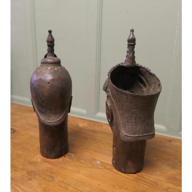 Benin Heads Lost-Wax Casting, 1950, Bronze, Set of 2 For Sale - Image 4 of 7