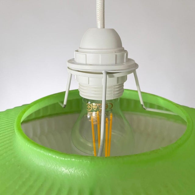 Large Vintage Space Age UFO Pendant Lamp in Green Acrylic, 1970s For Sale - Image 16 of 18