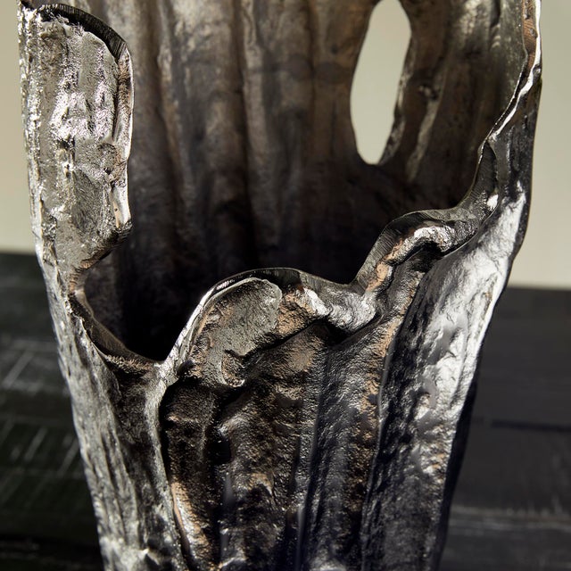 Kenneth Ludwig Chicago Arbre Vase Small For Sale - Image 4 of 5