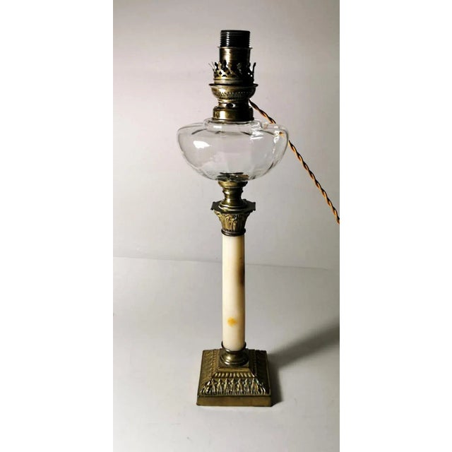 Antique White Napoleon III Style Corinthian Column-Shaped Table Lamp in Marble, France For Sale - Image 8 of 13