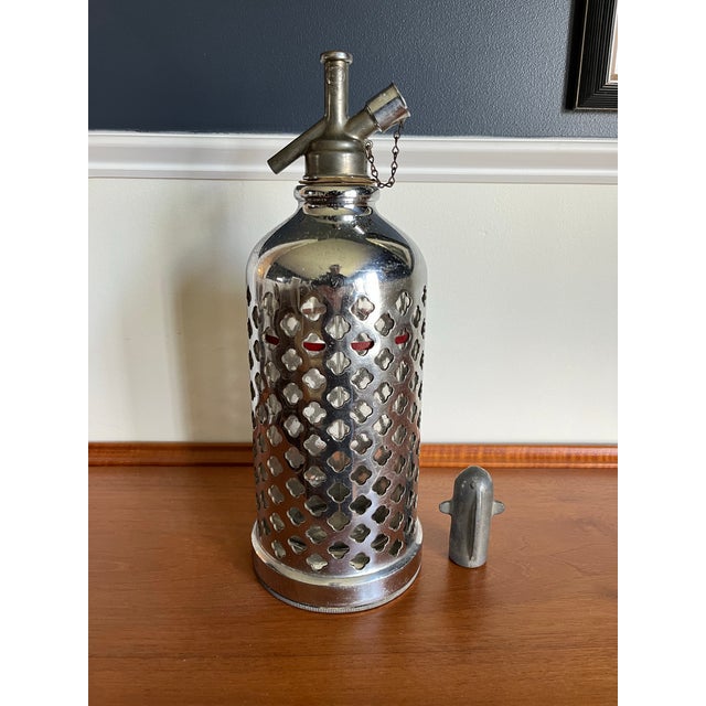 Vintage Mid Century Sparklets Type D "De Luxe" Soda Syphon For Sale In New York - Image 6 of 8