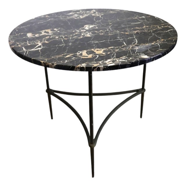1970s Italian Black Marble Cocktail Table With Patinated Mixed-Metal Tripod Base For Sale