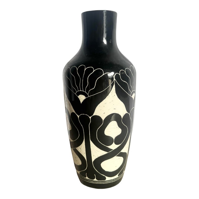 Vintage 1989 Black & White Sgraffito Pottery Vase by the Curras Brothers For Sale