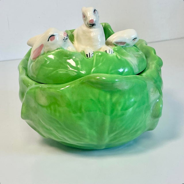 1970s Vintage Hollywood Regency Americana Folk Art Cabbage Tureen With Bunnies For Sale - Image 9 of 18