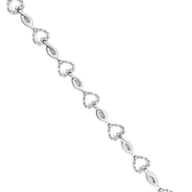 Contemporary .925 Sterling Silver 1/4 Cttw Round-Cut Diamond Alternating Heart and Leaf Link Bracelet - Size 7.25" For Sale - Image 3 of 5