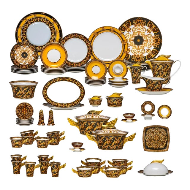 Barocco Ikarus Dinnerware Set by Gianni Versace for Rosenthal, 1990s, Set of 70 For Sale