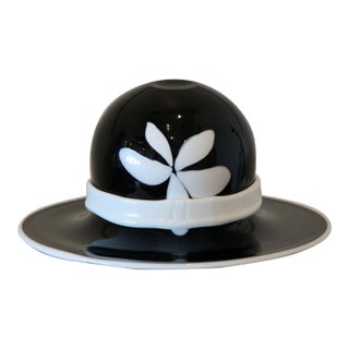 Stylish Black and White Murano Art Glass Hat For Sale