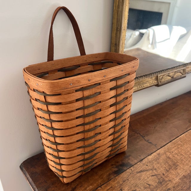 American Vintage 1994 Longaberger Basket For Sale - Image 3 of 8