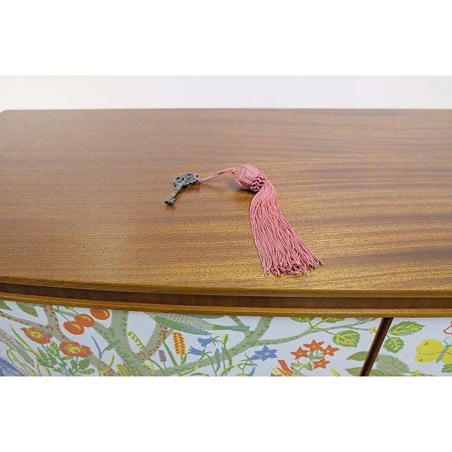 Swedish Cabinet with Josef Frank Paradiset Nordens Flora, Sweden, 1950s For Sale - Image 10 of 12