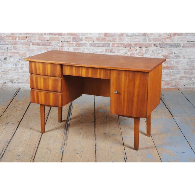 Mid-Century Modern Writing Desk in Mahogany Veneer, Czech, 1950 For Sale - Image 4 of 14