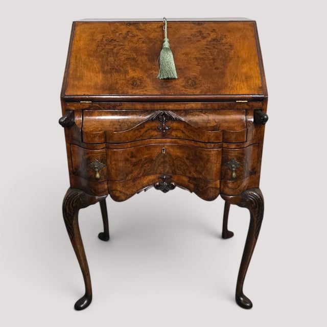 Queen Anne Burr Walnut Bureau For Sale - Image 15 of 15