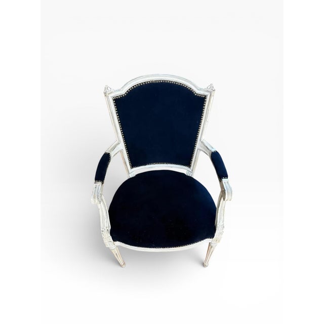 Antique White Set of 12 Louis XVI Style Dining Chairs – Antique & Karges Furniture, Whitewashed With Royal Blue Velvet For Sale - Image 8 of 13