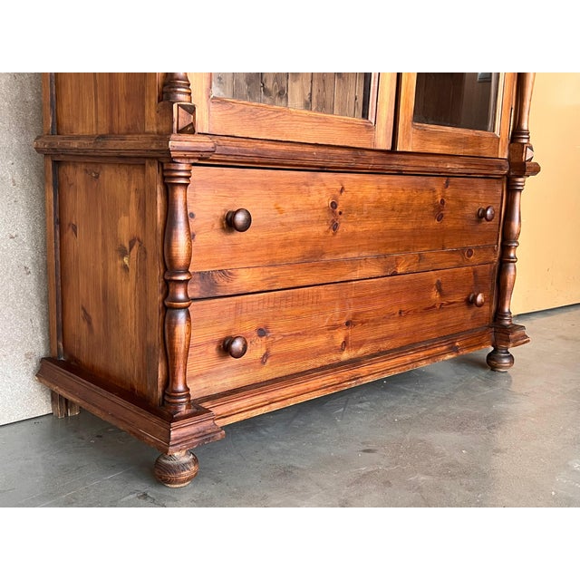 20th Century Large Cupboard or Bookcase with Glass Vitrine, Pine, Spain Restored For Sale In Miami - Image 6 of 18