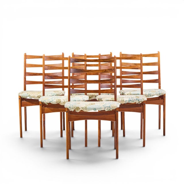 Dyrlund Style Mid Century Rosewood Dining Chairs - Set of 6 Each chair measures: 19.25 wide x 20.5 deep x 34.75 inches...
