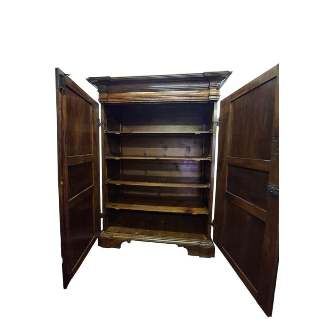 Brown Late Baroque Genoese Linen Wardrobe in Walnut, 17th Century For Sale - Image 8 of 18