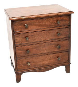 Antique Georgian Chest of Drawers, 1790s