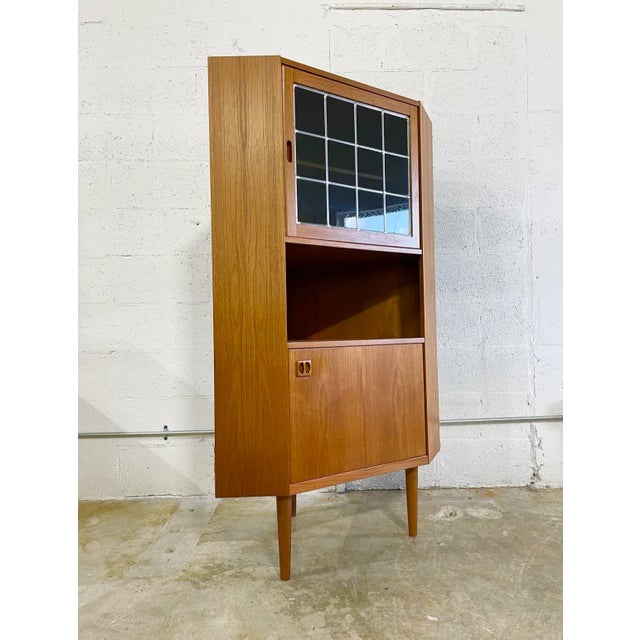 Brown Danish Modern Corner Display Cabinet or Bar For Sale - Image 8 of 8