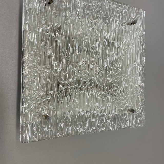 Brown Large Hollywood Regency Ice Glass Wall Light from Kalmar Leuchten, 1970s For Sale - Image 8 of 15