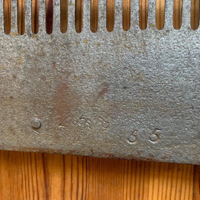 Metal Antique English Polished Cast Steel Petite Fireplace Fender For Sale - Image 7 of 10