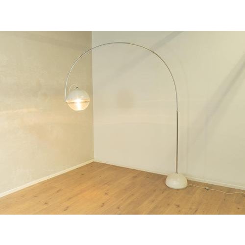 Focus Arc Lamp in Plastic and Acrylic Glass by Fabio Lenci for Guzzini For Sale - Image 3 of 11