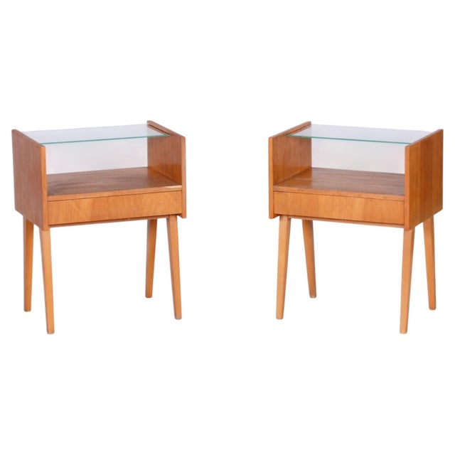 Mid-Century Modern Bedside Tables in Oak and Glass, 1950s, Set of 2 For Sale - Image 11 of 11