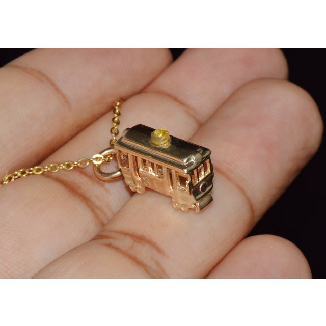 Vintage 14k Gold San Francisco Cable Car Charm Pendant – 3d Tram Design For Sale - Image 4 of 7