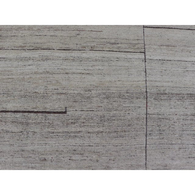 Modern Design Rug in White and Brown Tones by Keivan Woven Arts 9'4 X 11'9 For Sale - Image 9 of 12