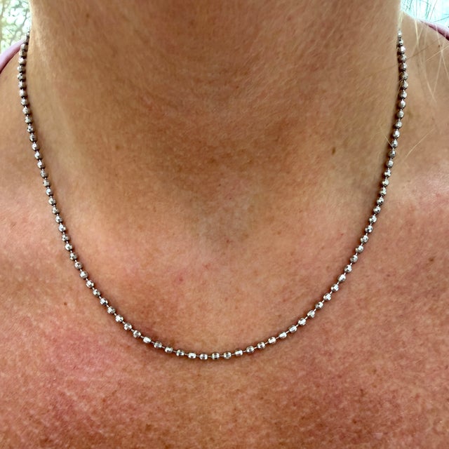 Platinum 850 Platinum 2.1mm Faceted Diamond Cut Ball Bead Spherical Link Chain Necklace For Sale - Image 8 of 8