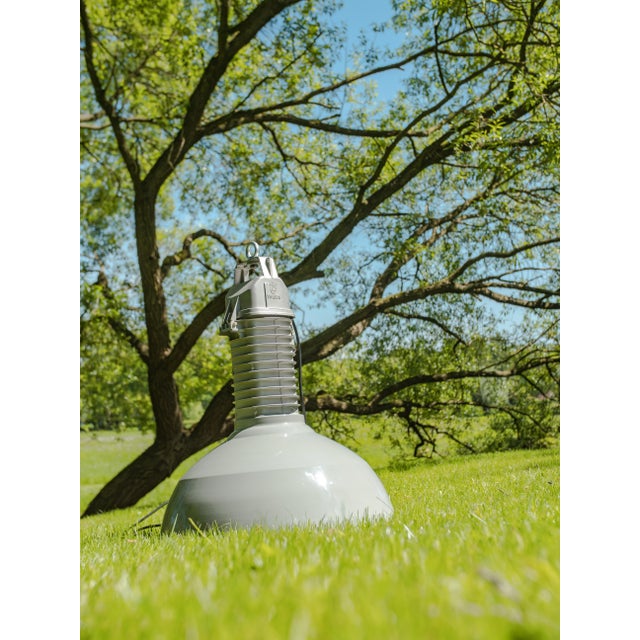 1950s HDK Grey Enamel and Aluminum Factory Pendant Light from Philips, Holland, 1950s For Sale - Image 5 of 14